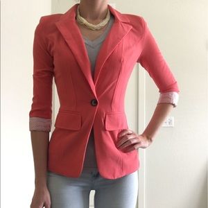 Office Chic ✨ Gorgeous lightweight blazer