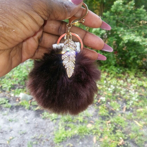 Accessories - Brown puff ball key ring