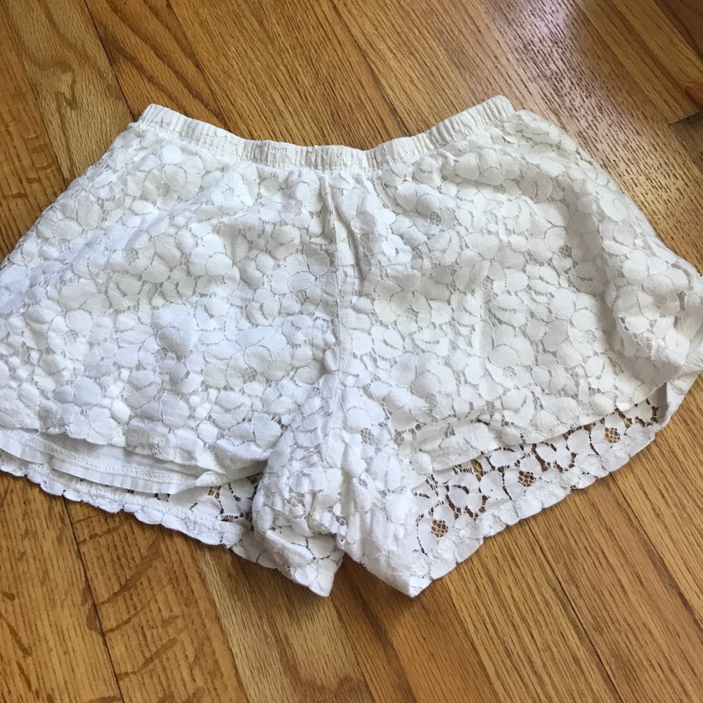 White laced shorts