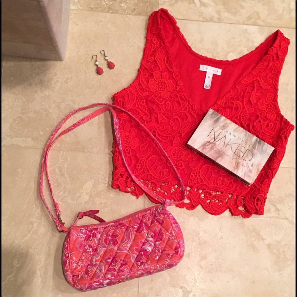 BnWOT-tags in bag. Vera Bradley Retired Pattern 👛