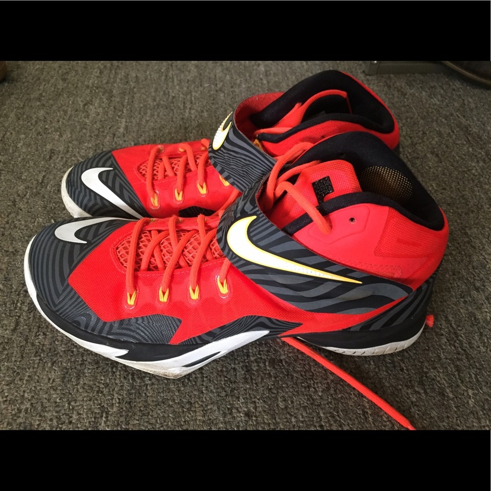 Nike Lebron James Zoom Soldier Shoes