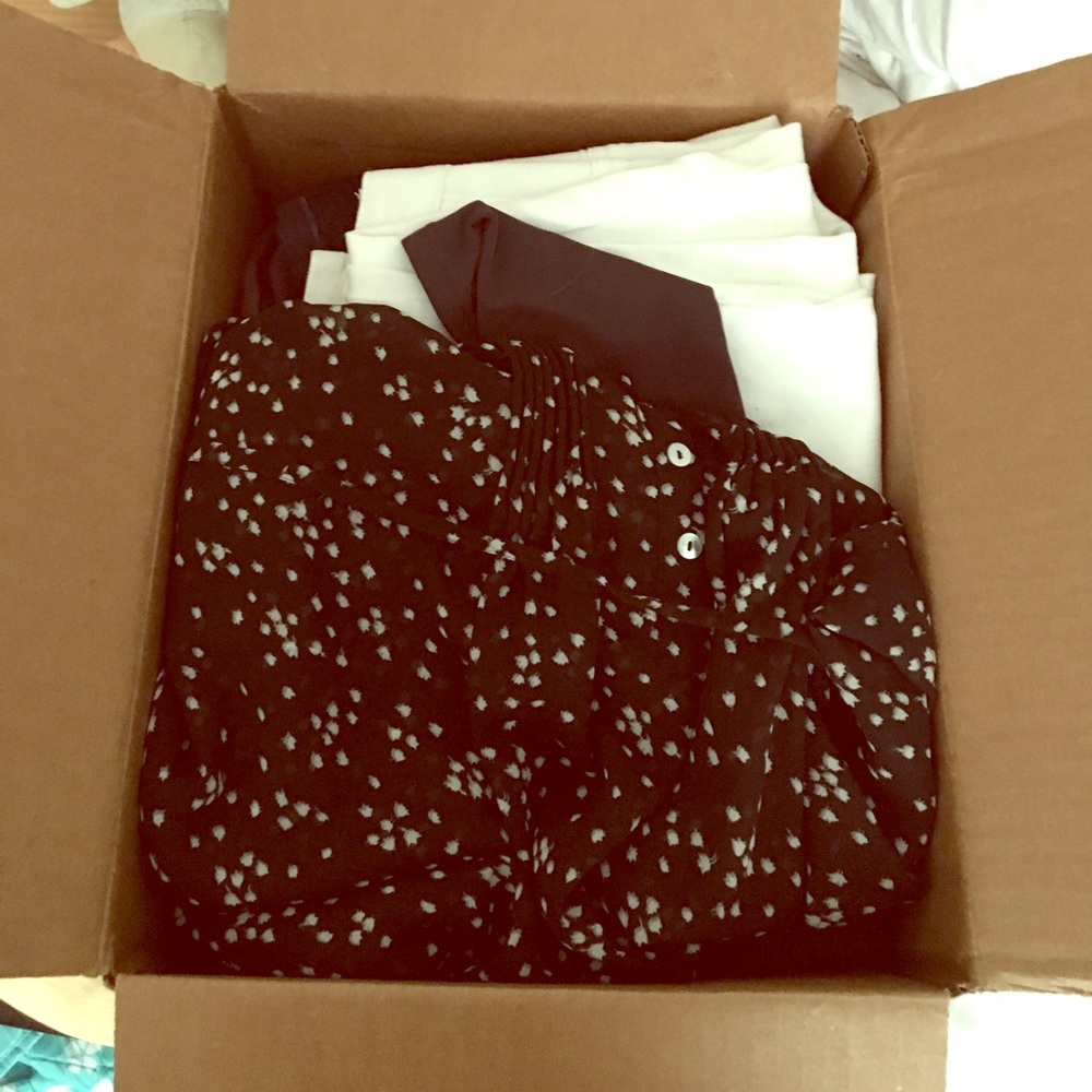 FLASH SALE - box of maternity clothes!