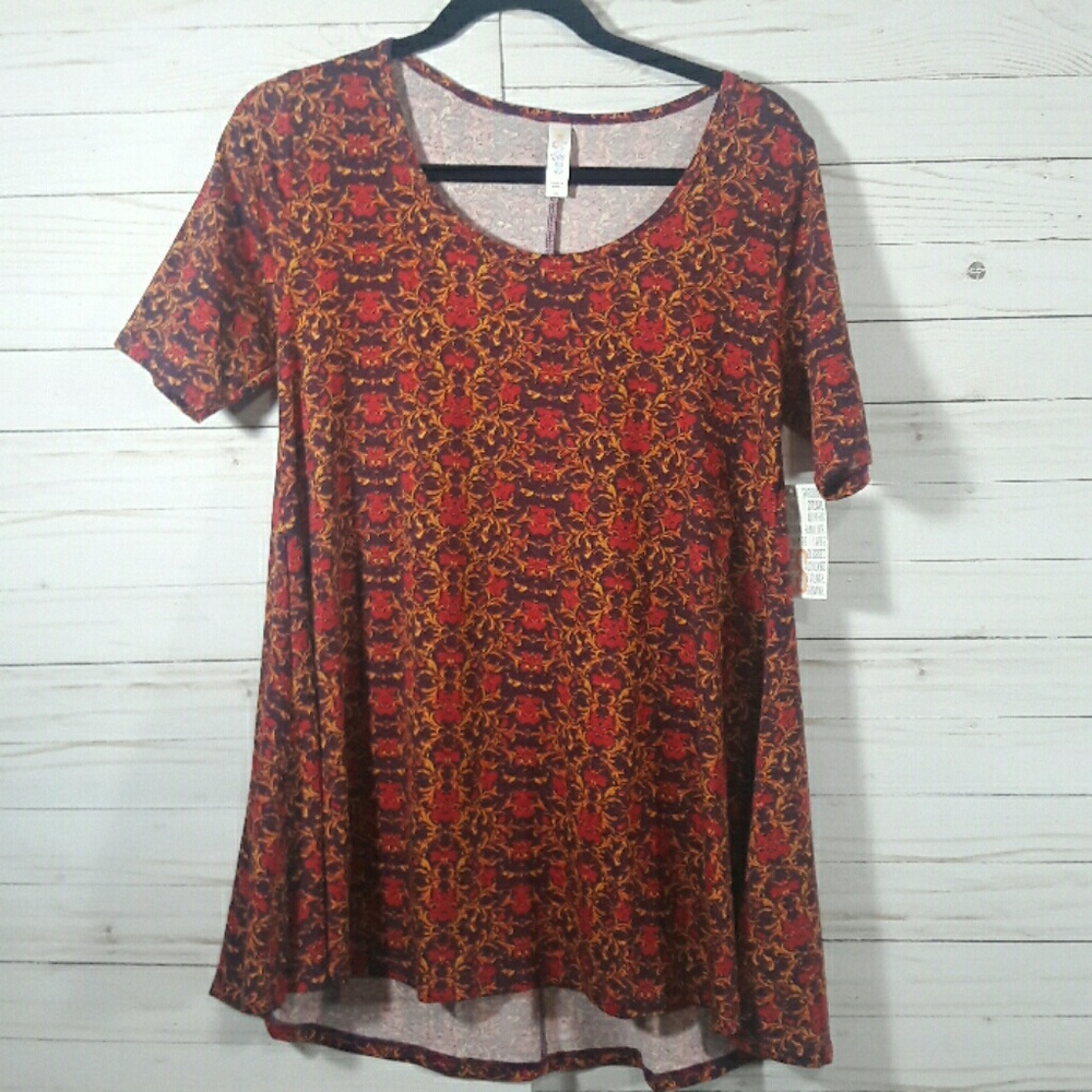 NWT XS LuLaRoe Perfect tee