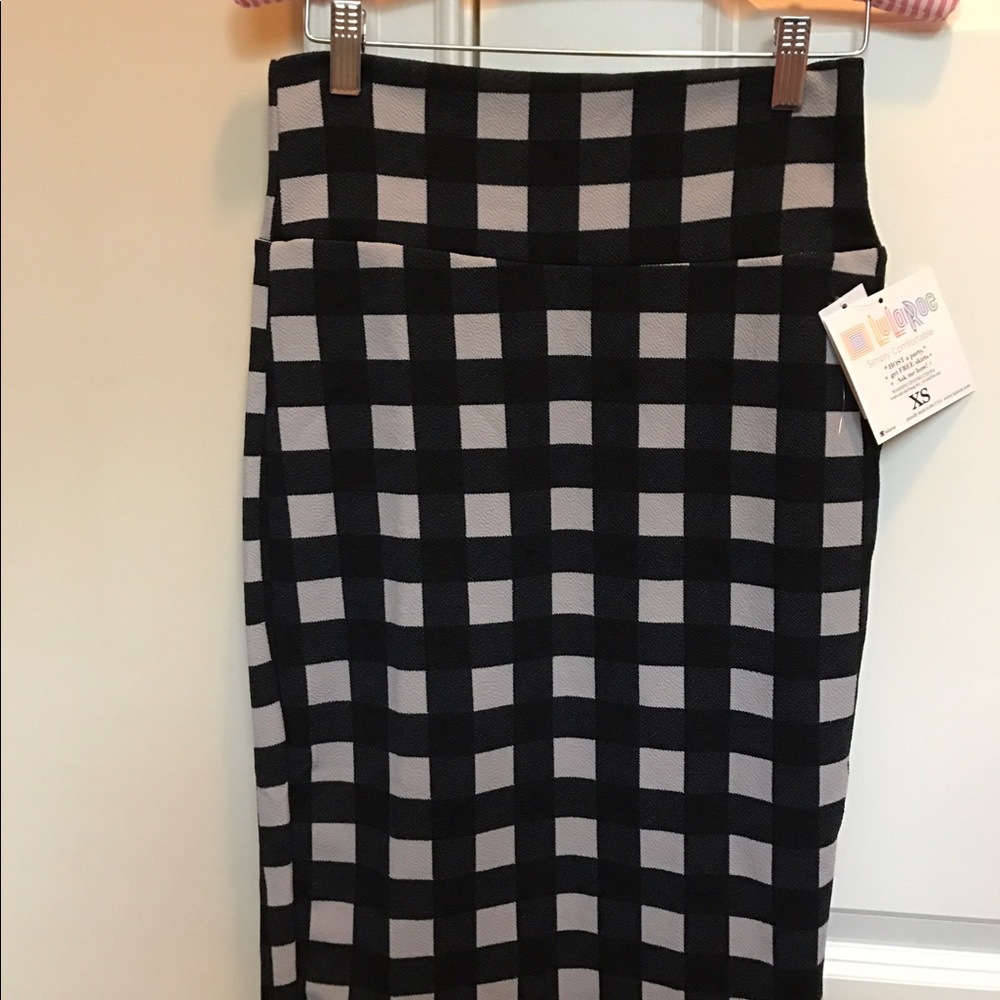 Lularoe Cassie skirt XS black and gray