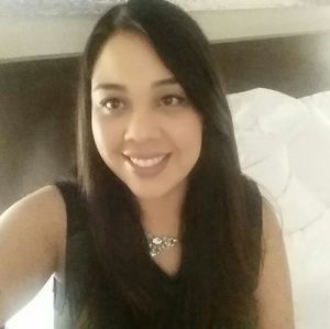Meet your Posher, Mariela