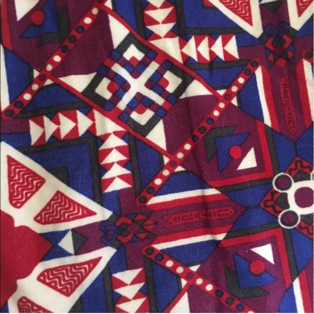 BOGO FREE Legging!! LLR Legging Bundle 😍😍
