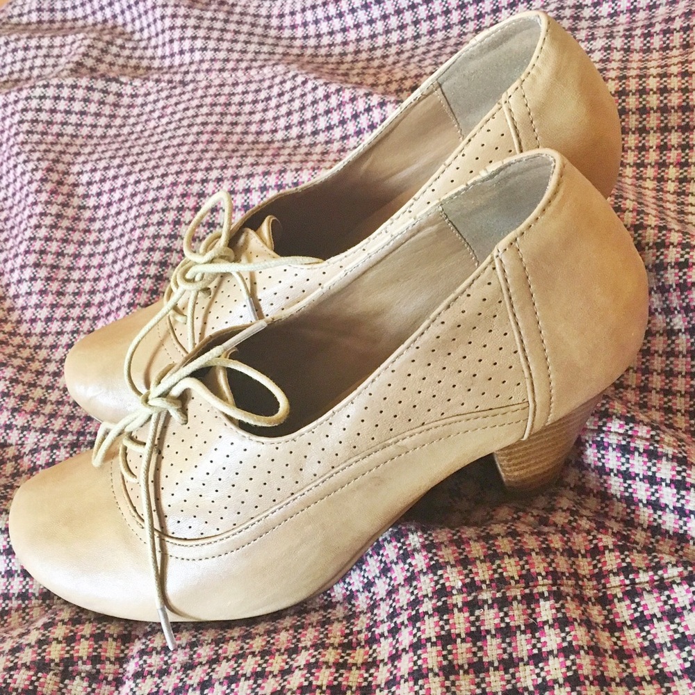  Bakers Oxfords with Slight Heel 