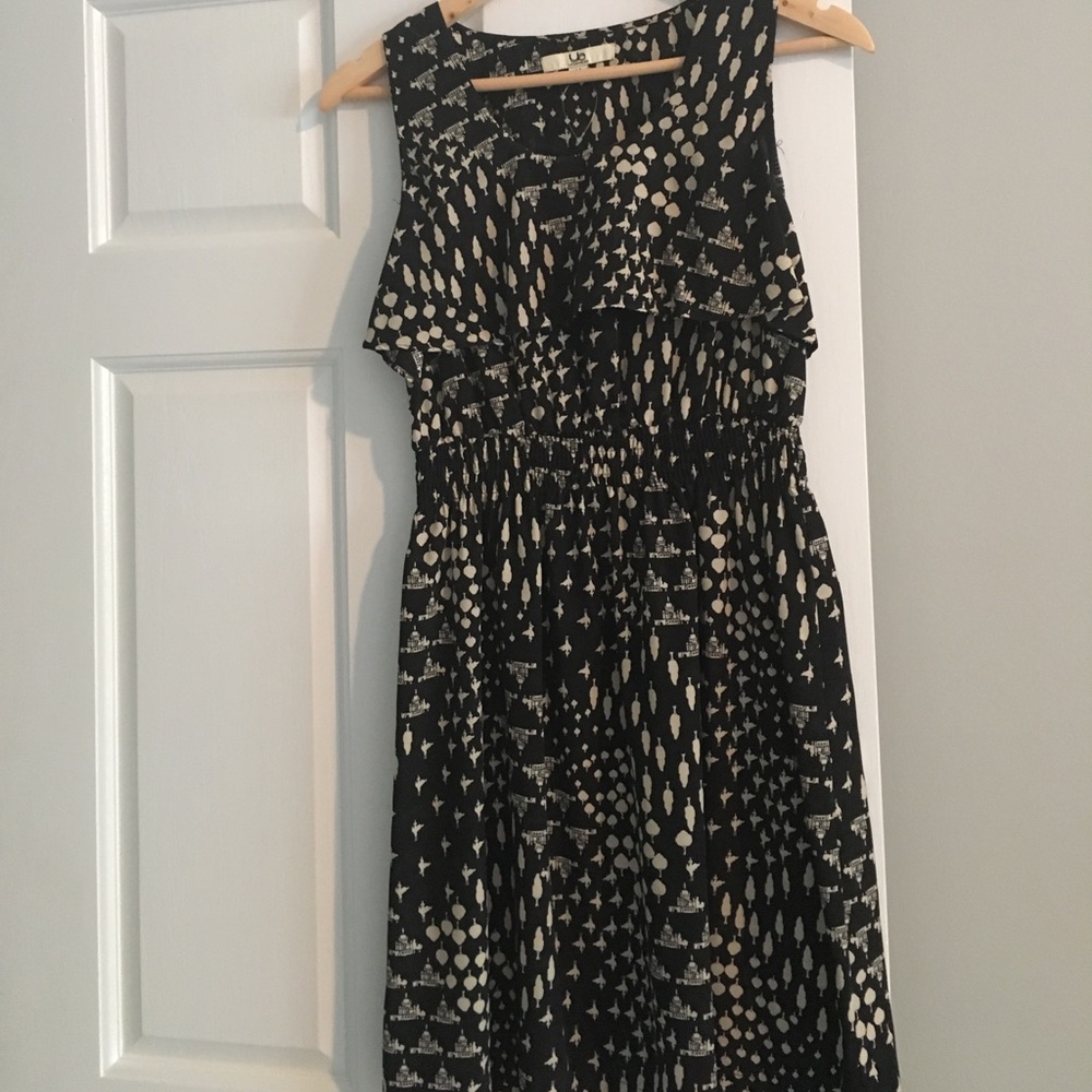 New w/tags Black and Tan print dress.