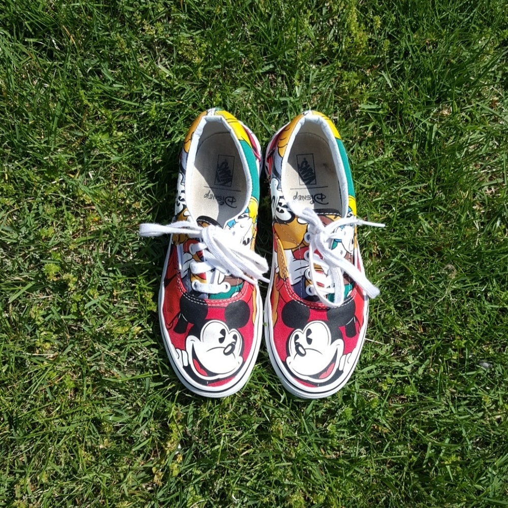 Mickey mouse vans.Unisex.