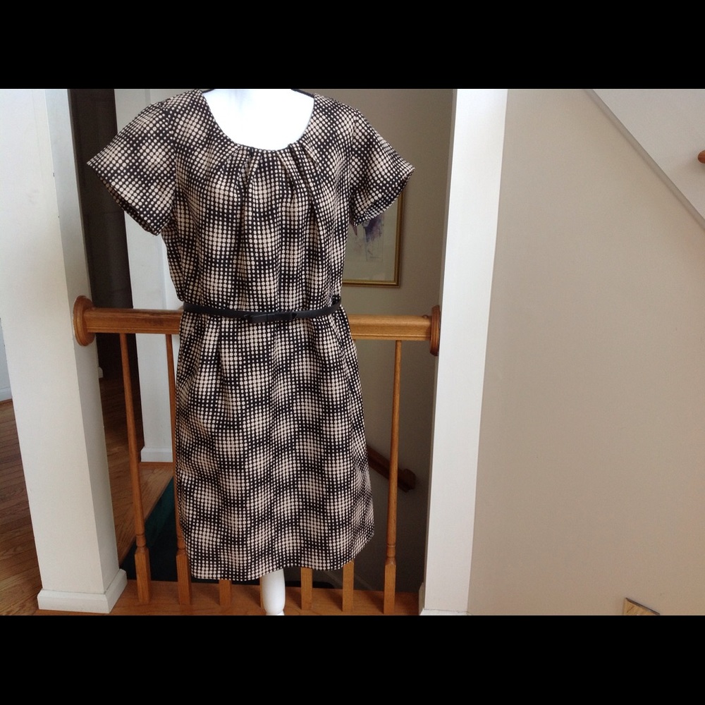 CUTE TAN & BLACK DRESS