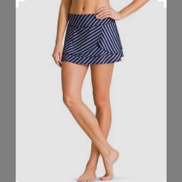 Athleta Athlete Running Workout Skirt w Shorts underneath from