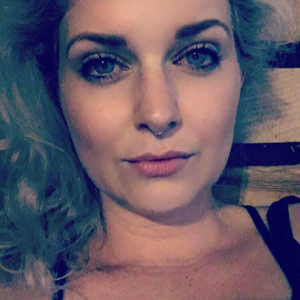 Meet your Posher, Tiffany