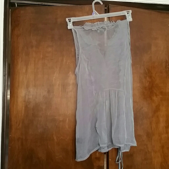 Top - Picture 2 of 2