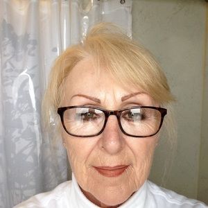 Meet your Posher, Sylvia