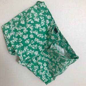Stretchy green flowered shorts