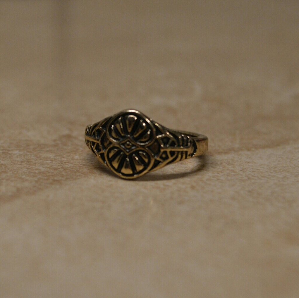 One Left! Gorgeous Gold Bohemian Statement Ring - Picture 3 of 4