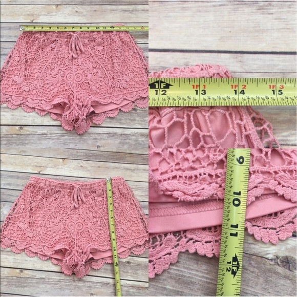 SOLD Medium Iris Los Angeles Pink Crochet Shorts - Picture 2 of 6