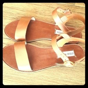 Steve Madden Donddi sandals