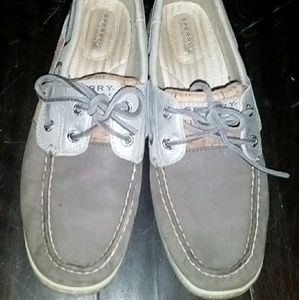 Sperry topsider