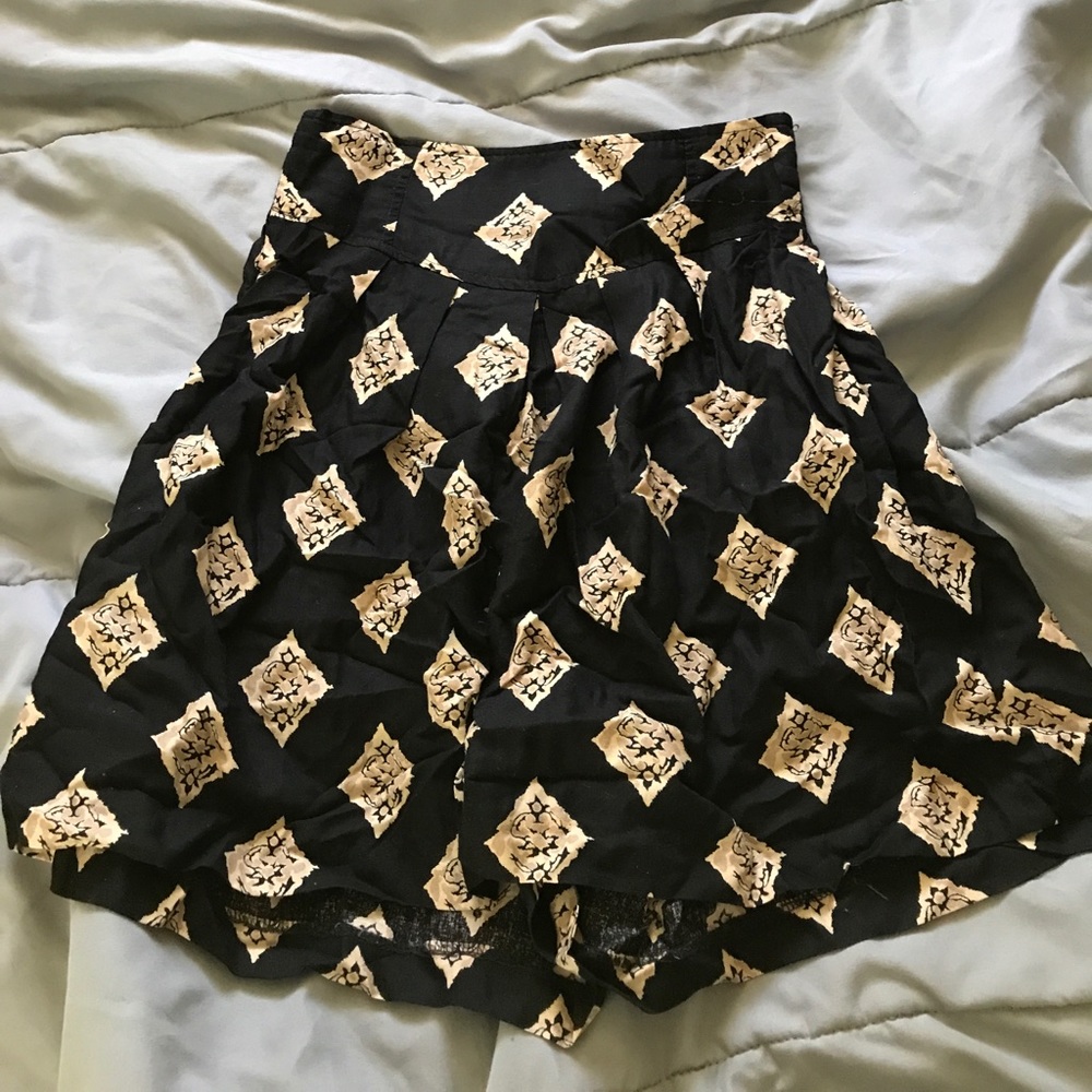 Flowy high waist shorts