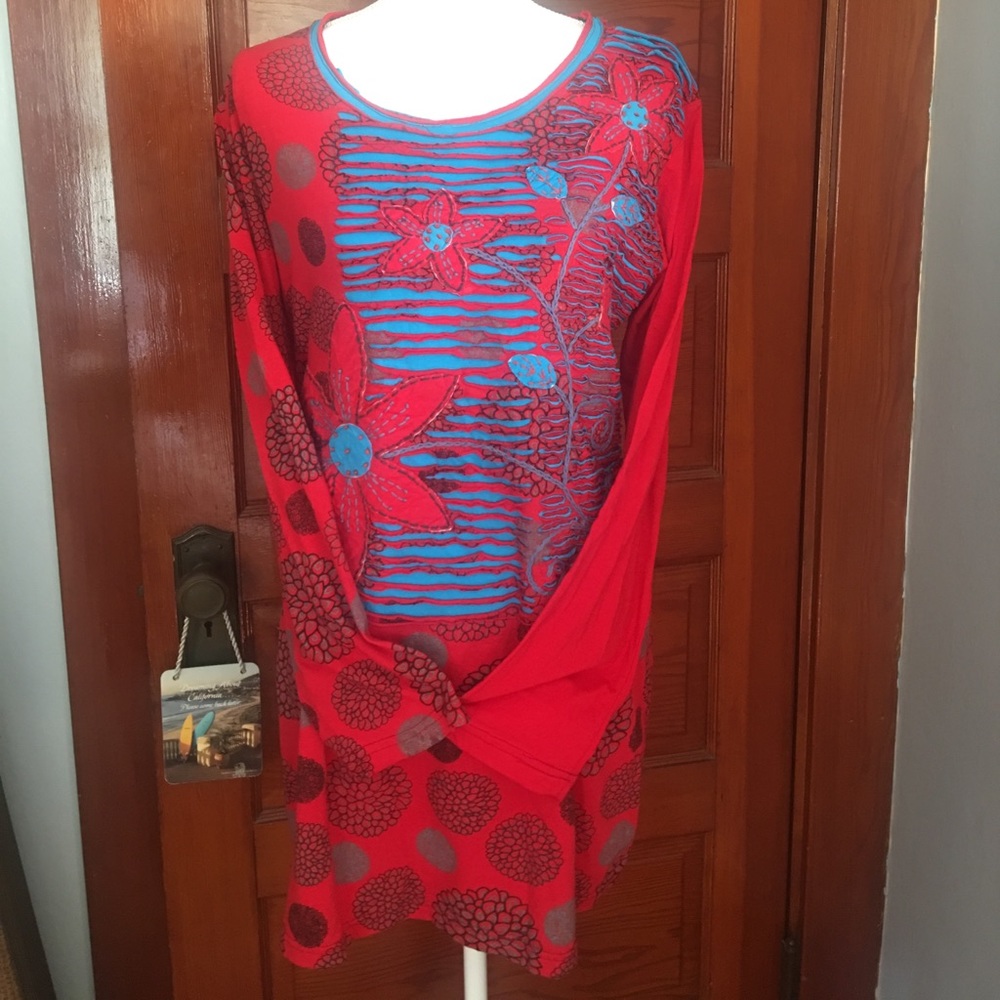 Colorful embroidered tunic top