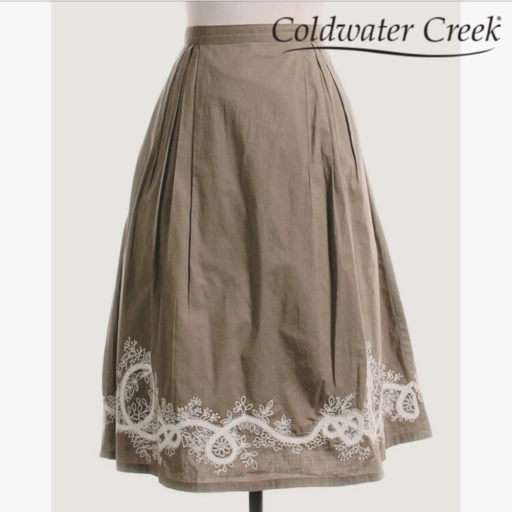 🎉HP🎉NEW Petite Coldwater Creek Embroidered Skirt