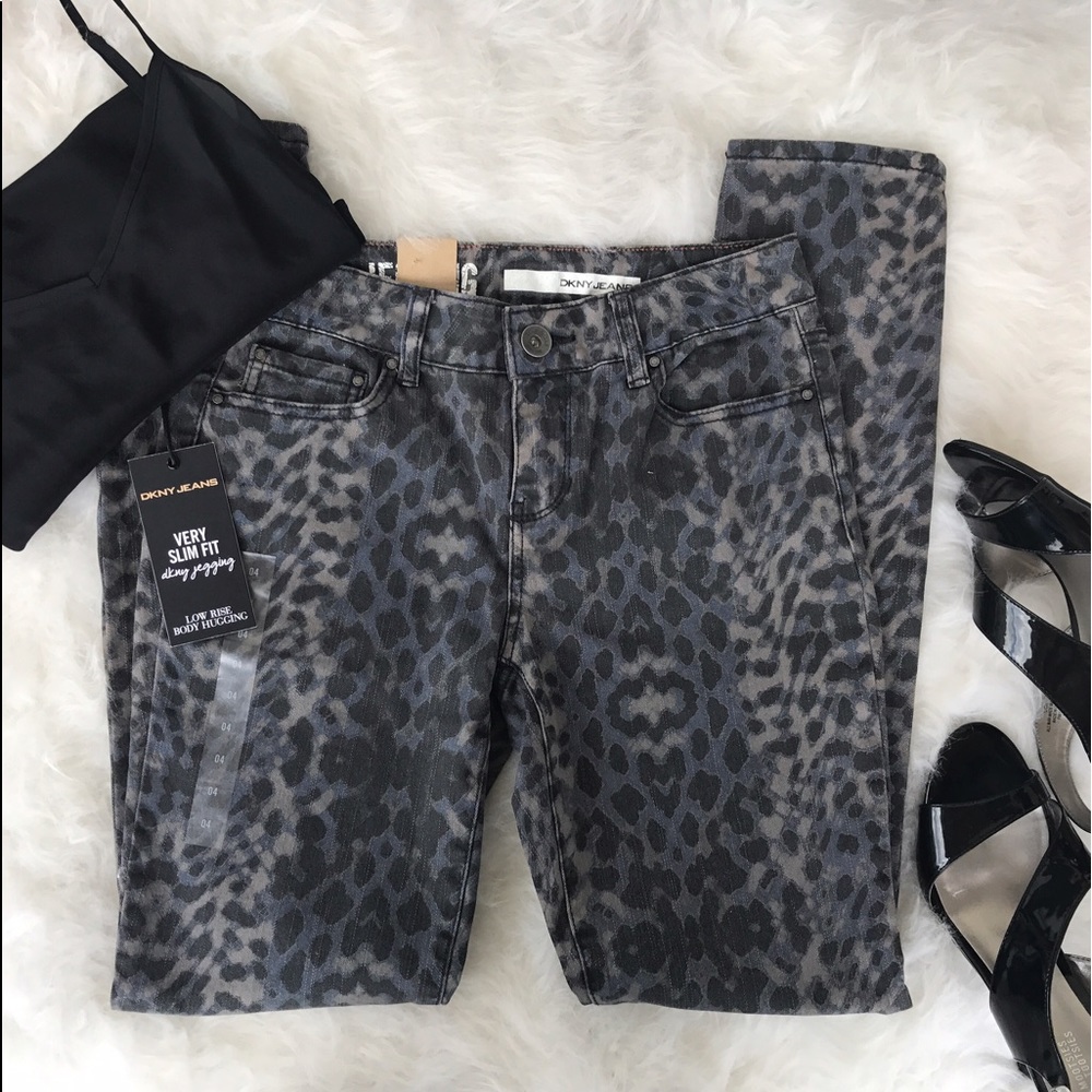 DKNY Slim Low Rise Jegging Leopard Skinny Jeans