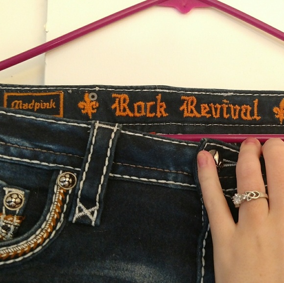Rock Revival Jeans - Picture 5 of 6