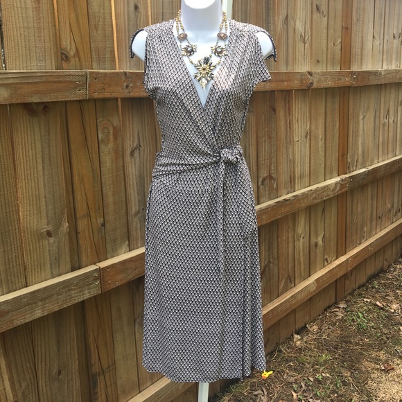 Ann Taylor Dresses & Skirts - 🌺SALE🌺 NWOT Ann Taylor Wrap Dress