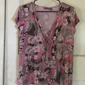 Women's apt 9 dirt in a medium