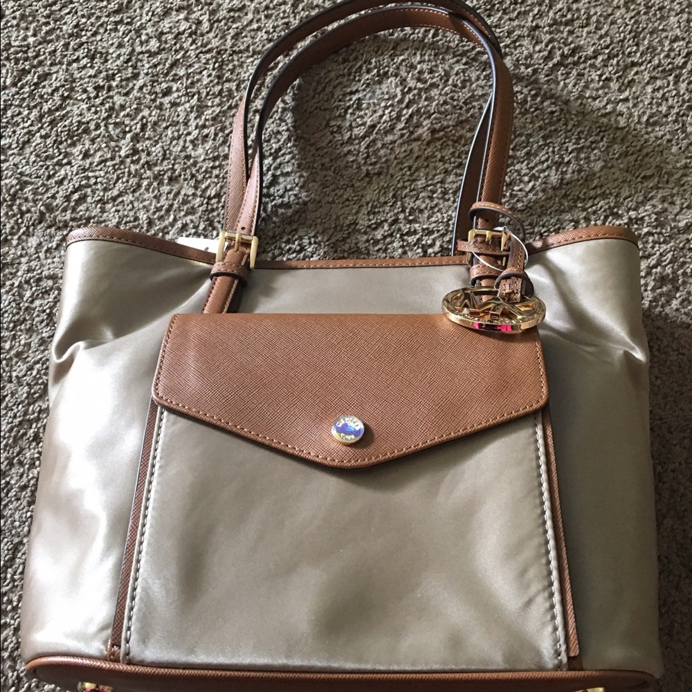 Authentic Michael kors New with tag