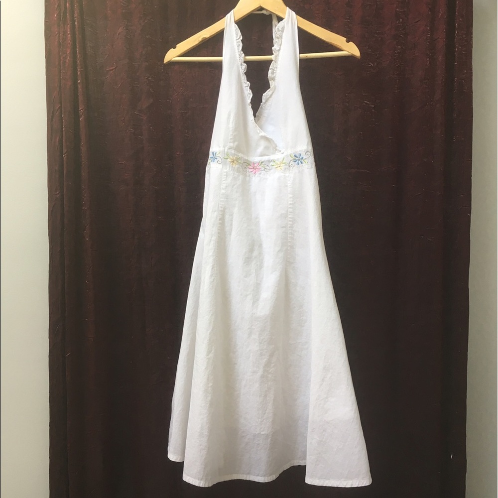 Pretty White Embroidered Halter Dress Size 2