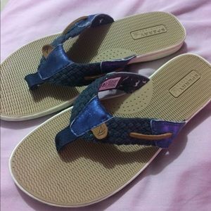 Leather sperry flip flops