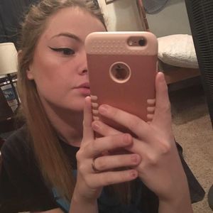 Meet your Posher, Casey