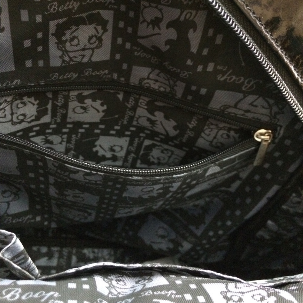 Betty Boop Backpack - Picture 3 of 8