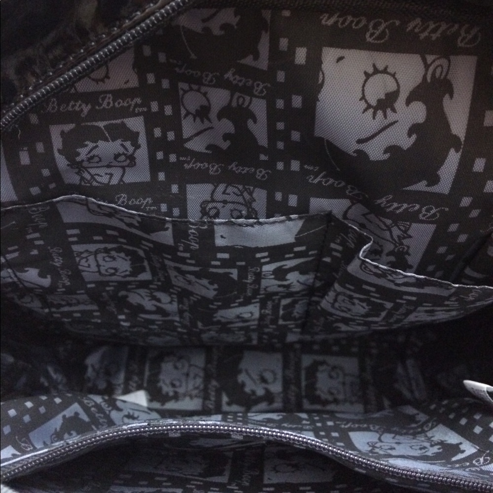 Betty Boop Backpack - Picture 4 of 8