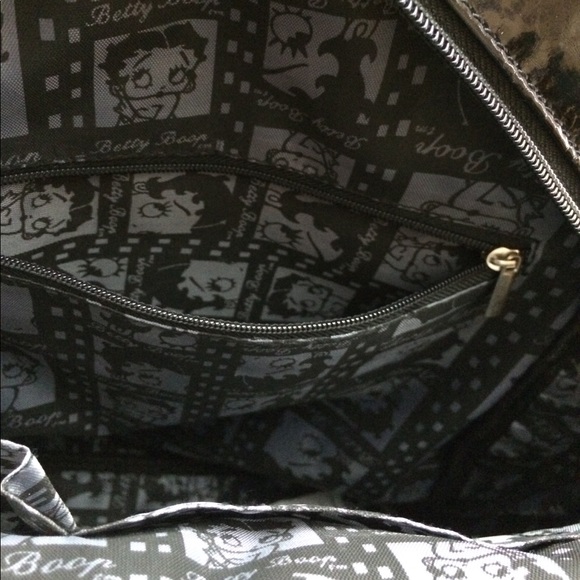 Betty Boop Backpack - Picture 3 of 8