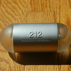 Carolina Herrera 212 2.0oz EDT