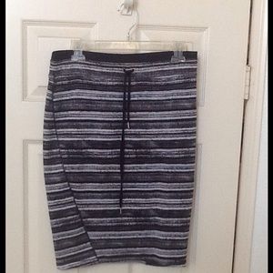Final sale Size L Rachel Roy above the knee skirt