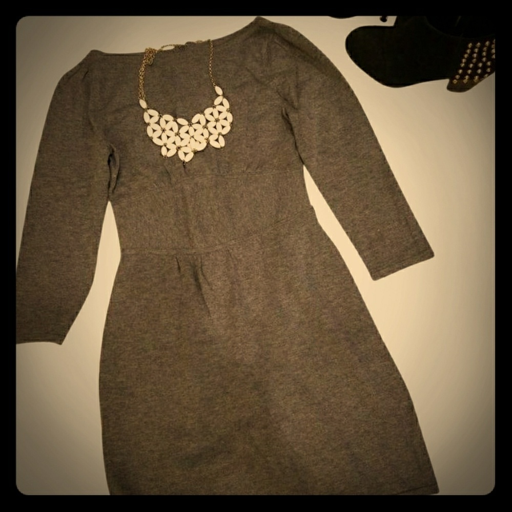 REDUCED! Express Women's grey scoopneck dress