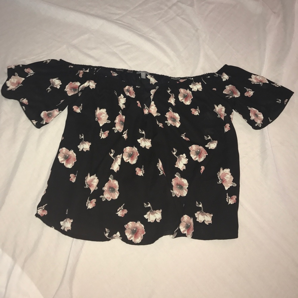 Off the shoulders Top