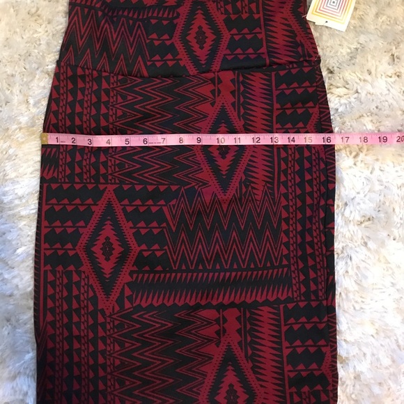 LuLaRoe Cassie - Picture 4 of 4