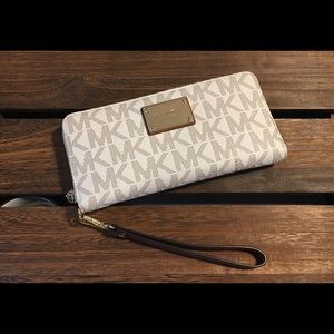 Michael Kors Large Wallet