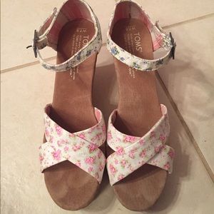TOMS Strappy Wedge- Shabby Chic Floral Cork