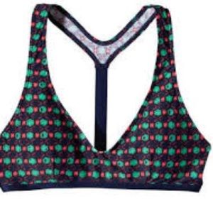 Patagonia Bikini. Turn Top & Paries Bottom. Tamsyn