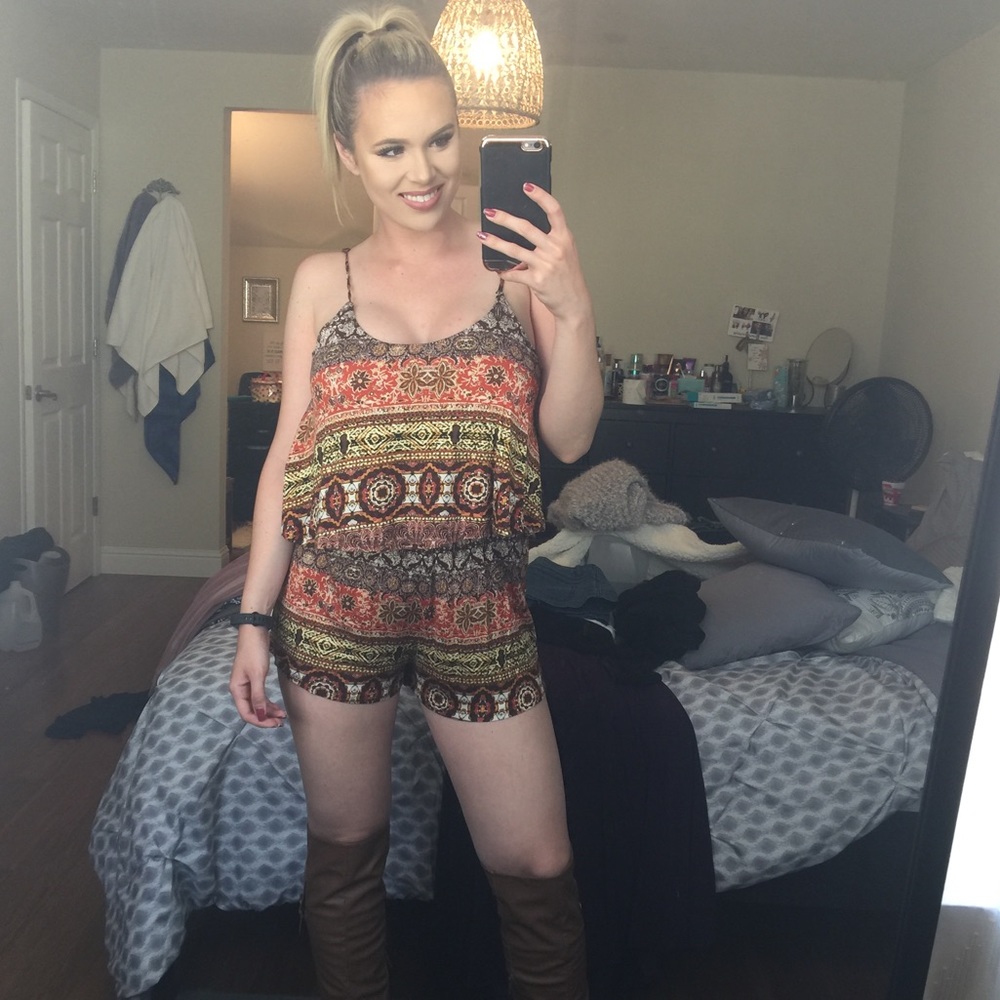 NWOT Printed Romper :)