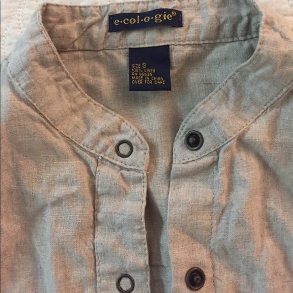 e-col-o-gie Linen Button-down Top, Khaki - Picture 2 of 3