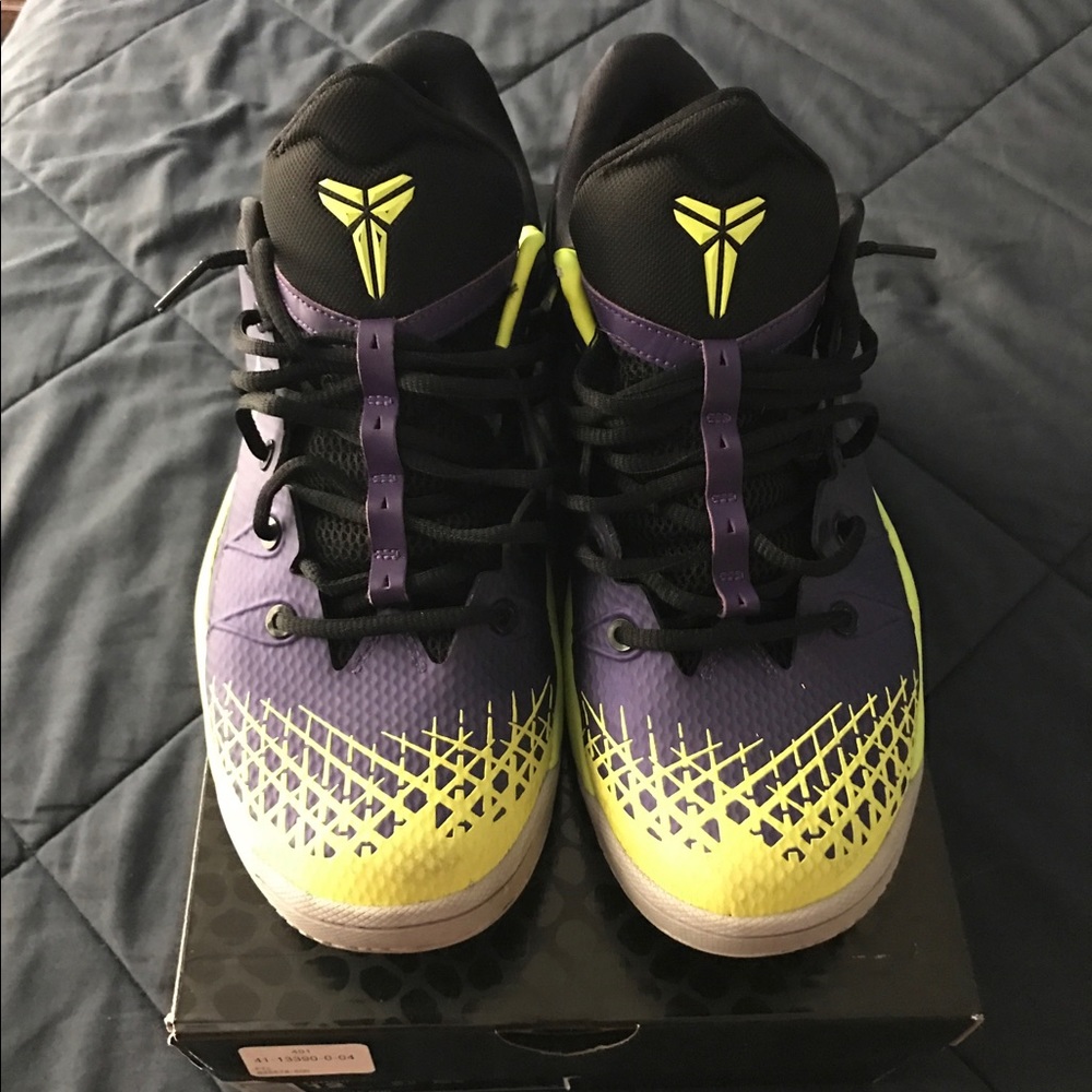 Colorful Kobes lightly worn size 12