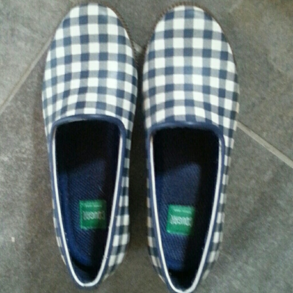 Rubber gardening slip on shoes. Sz. 6