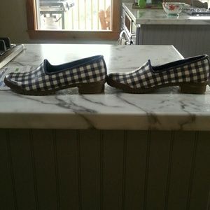 Cougar Shoes - Rubber gardening slip on shoes. Sz. 6 Cougar Shoes - Rubber gardening slip on shoes. Sz. 6